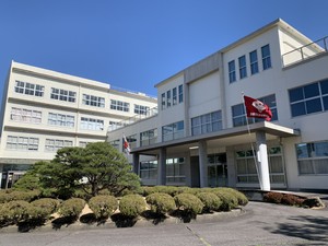 令和7年度 高等学校卒業式 | 学校法人市邨学園 名古屋経済大学市邨中学校 市邨高等学校